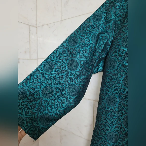 Classy Short Kurta - Picture 6 of 10